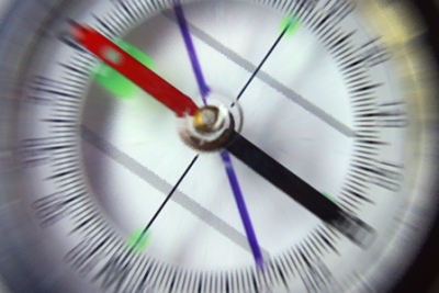 Compensa&ccedil;&atilde;o de Agulha Magn&eacute;tica